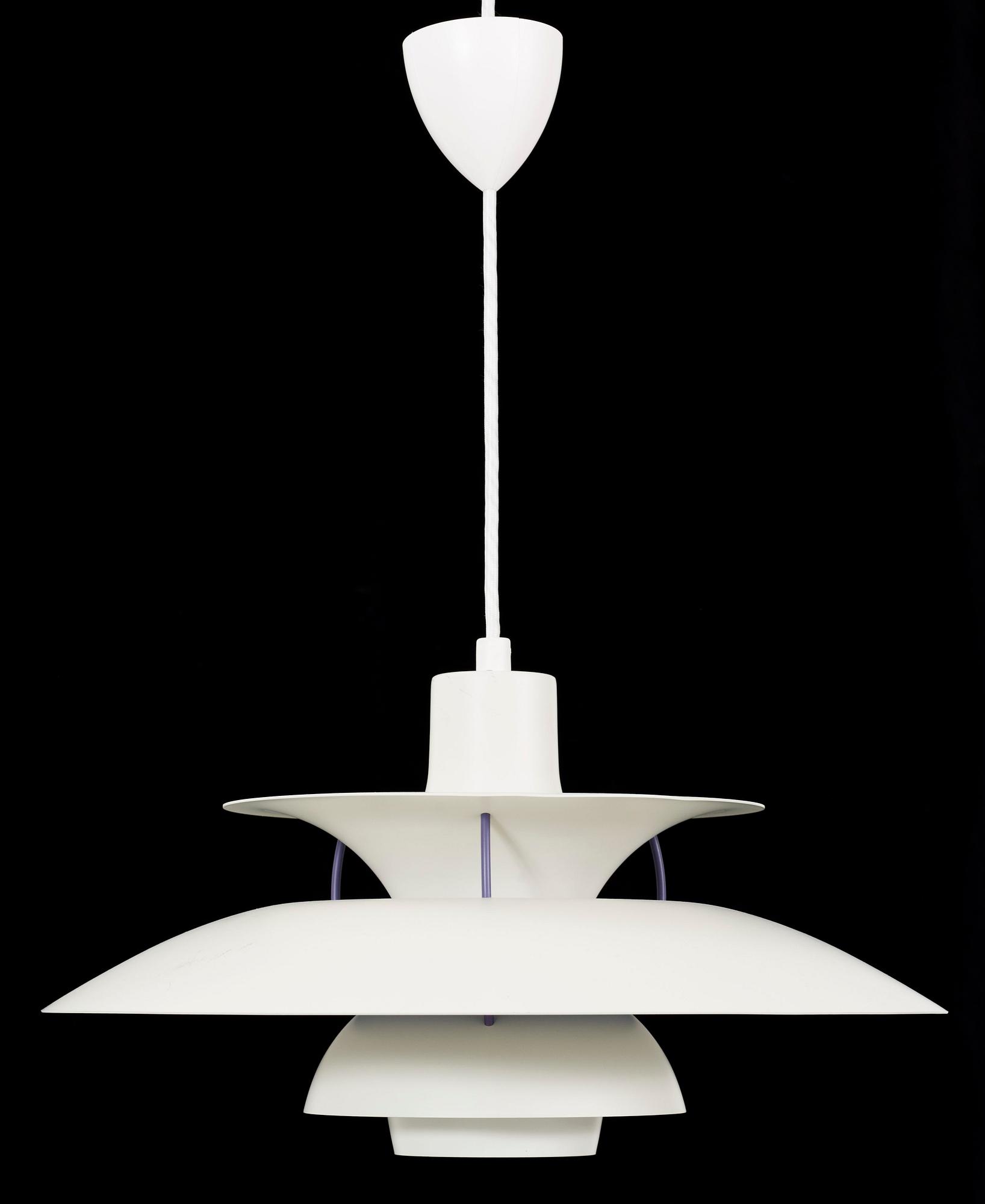TAKLAMPA, PH-5, Poul Henningsen för Louis Poulsen, Danmark, formgiven 1950-talet.
