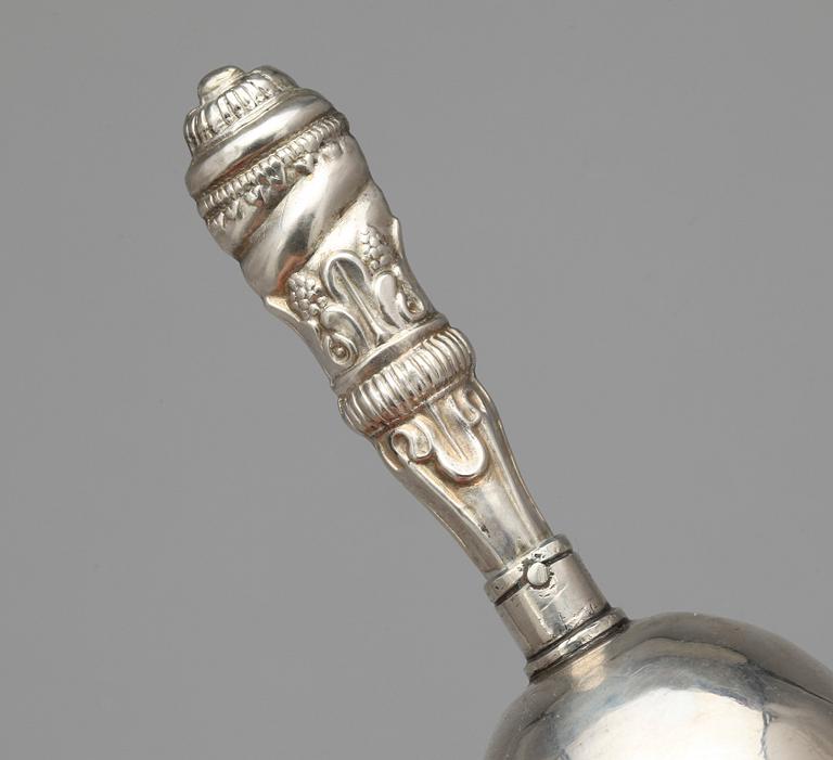 BORDSPINGLA, silver, sannolikt Adolf Zethelius, Stockholm 1816. Total vikt ca 79g.