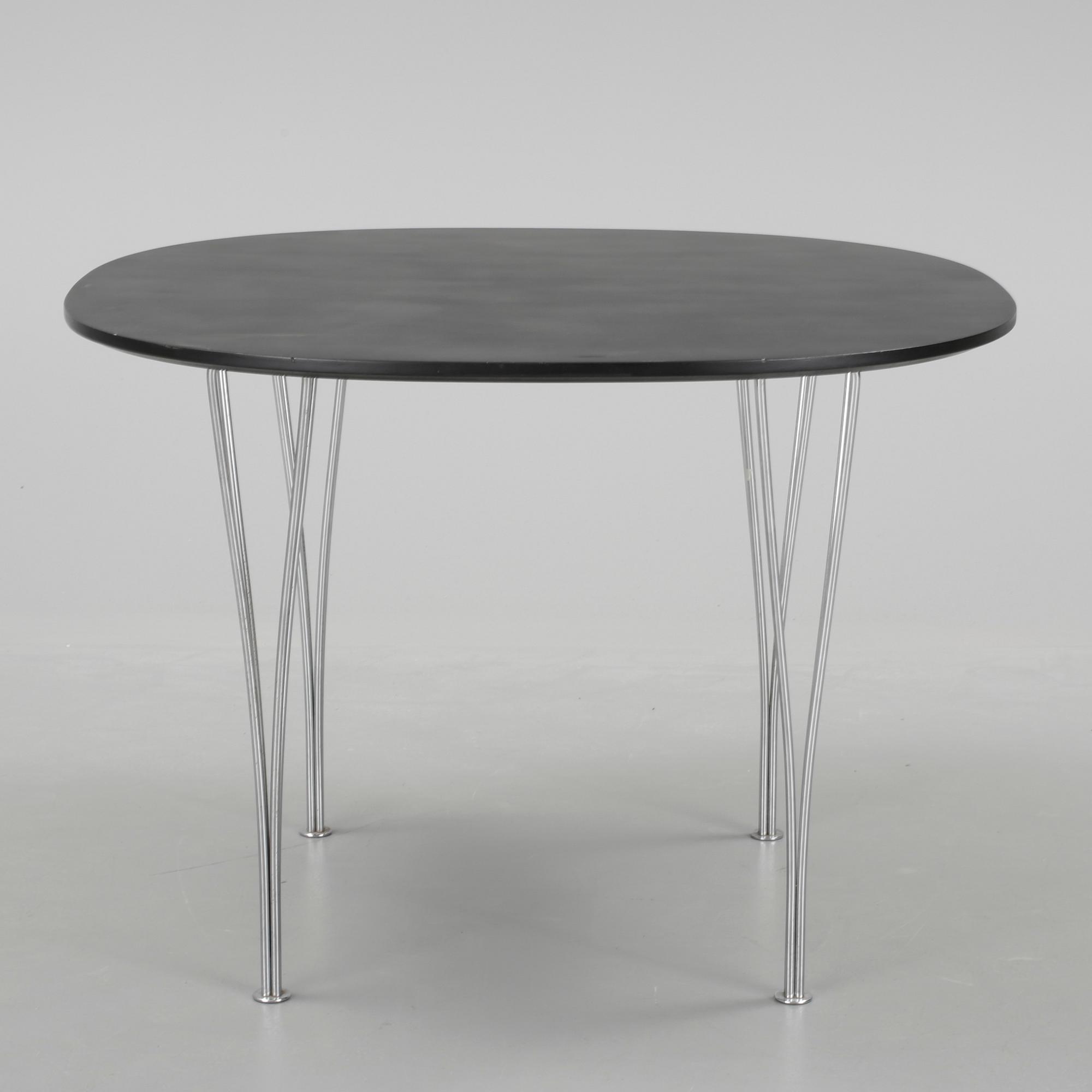 BORD,"Supercirkulär" design Bruno Mathsson och Piet Hein för Bruno Mathsson International.