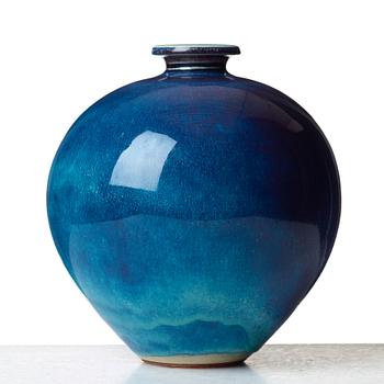 Berndt Friberg, a stoneware vase, Gustavsberg studio, Sweden 1975.