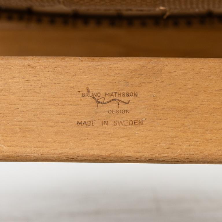 Bruno Mathsson, Lounge chair “Pernilla”, Firma Karl Mathsson, 1944.