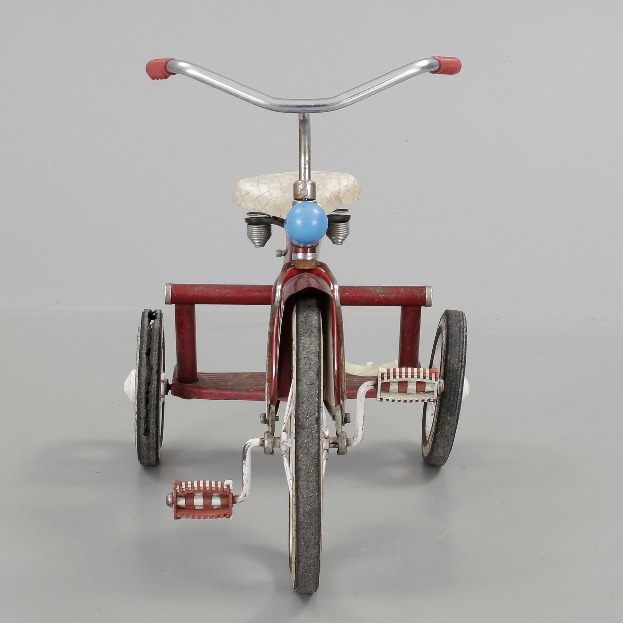 LEKSAKSCYCKEL, metall, "Amf", American Machine Foundry, Junior Toy division, H.Indiana, U.S.A.