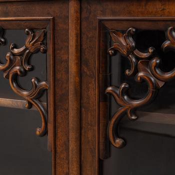 Display cabinet, first half of the 20th century.