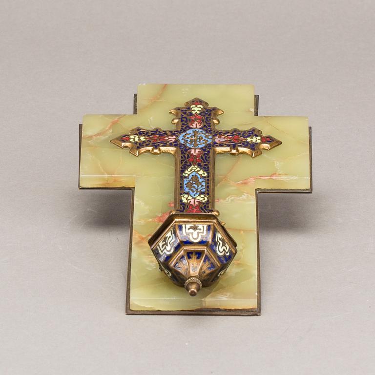 KRUCIFIX med VIGVATTENSKÅL, 1900-tal.