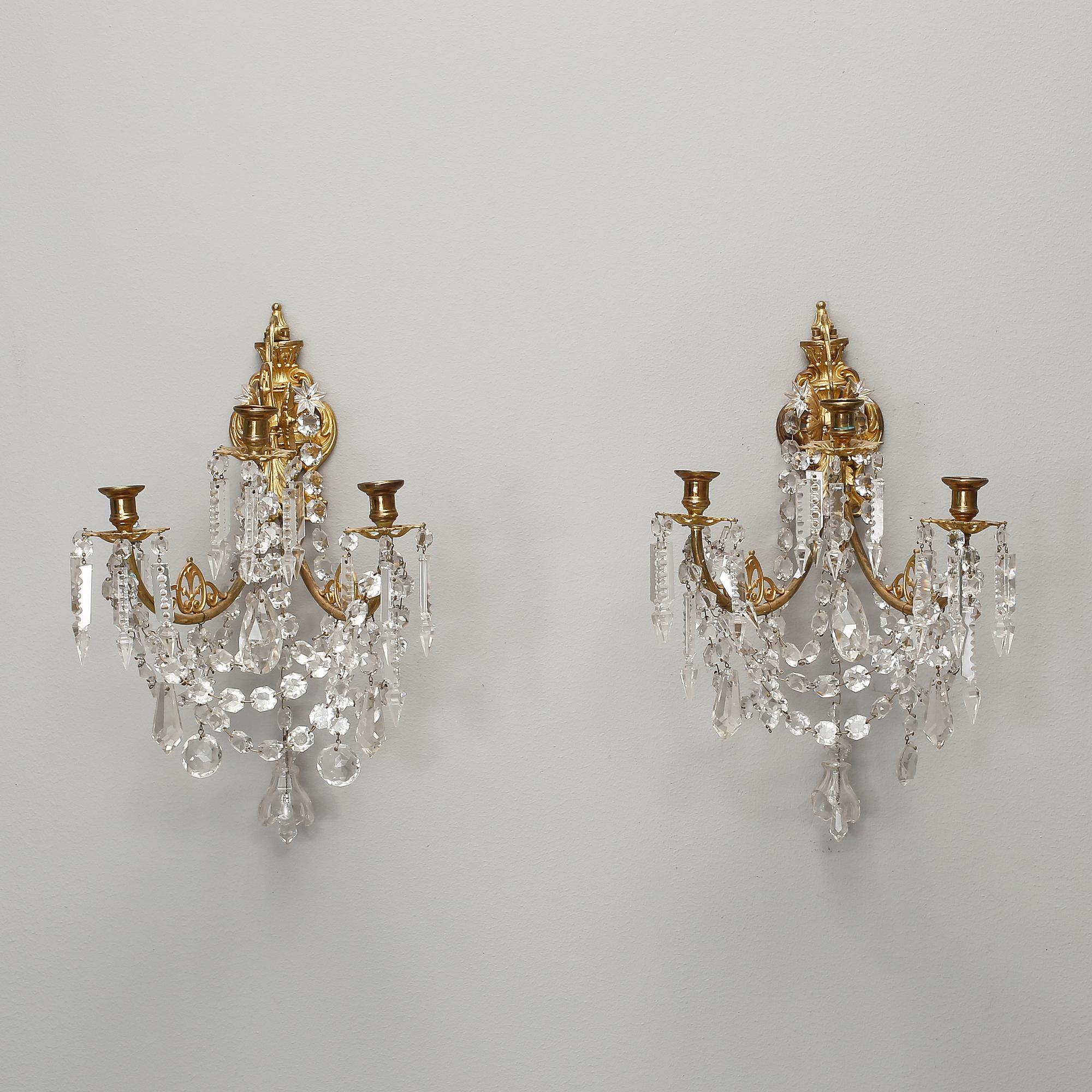 VÄGGLYSTRAR ETT PAR, Oscarianska, 1800-talets slut.