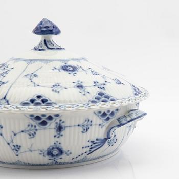 Service, 46 pieces, porcelain, Blue Fluted "Full Lace" and "Half Lace", Royal Copenhagen, Denmark.