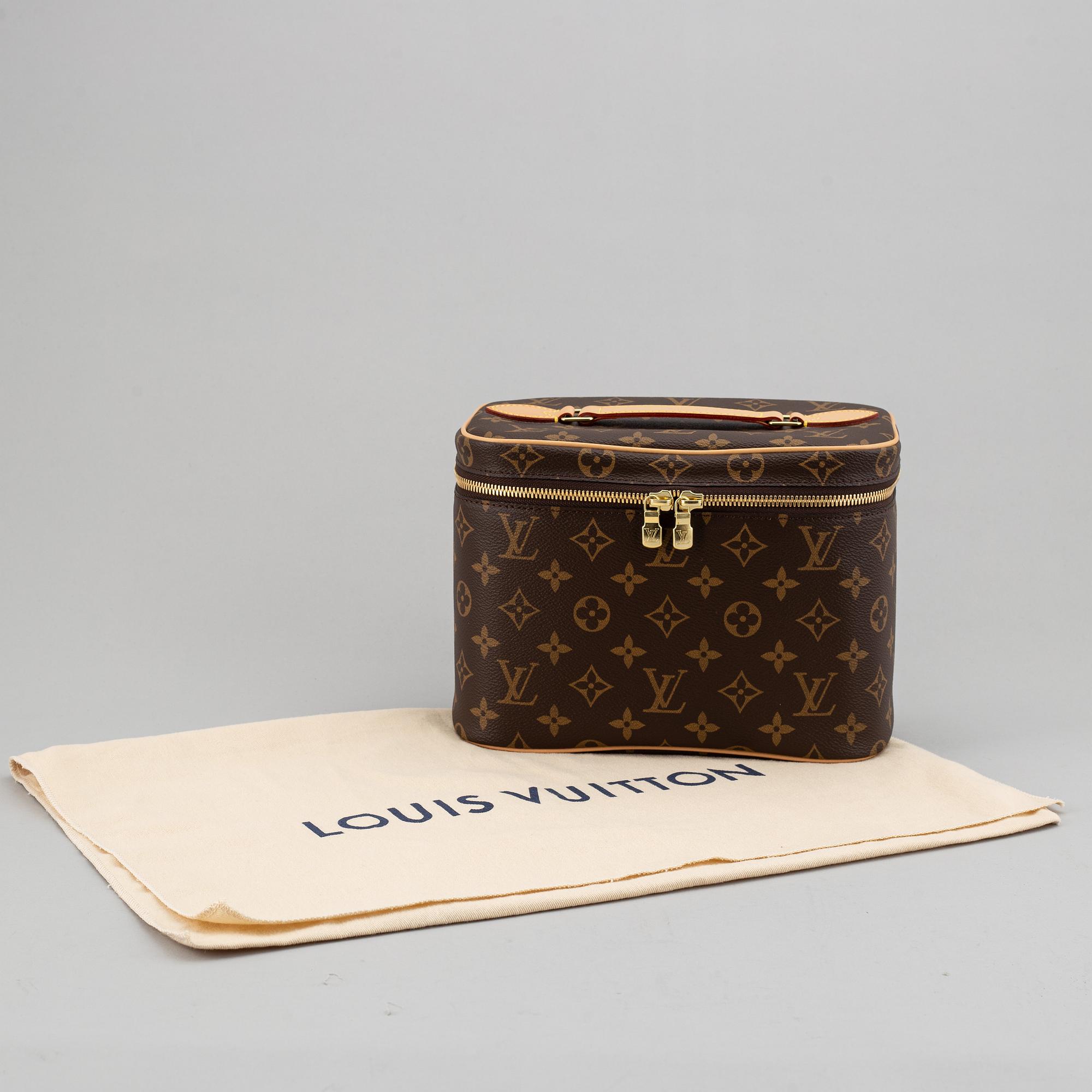 LOUIS VUITTON, a monogram canvas 'Nice BB' vanity case, 2017.