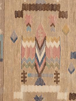 DRAPES, 1 pair. "Buketter". Inlay on linen ground (inplock på linnebotten). 250,5 x 152 as well as 256 x 158 cm.