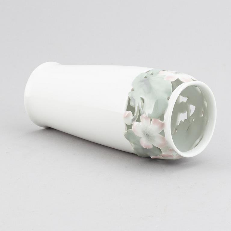 MELA ANDERBERG, porcelaine vase.