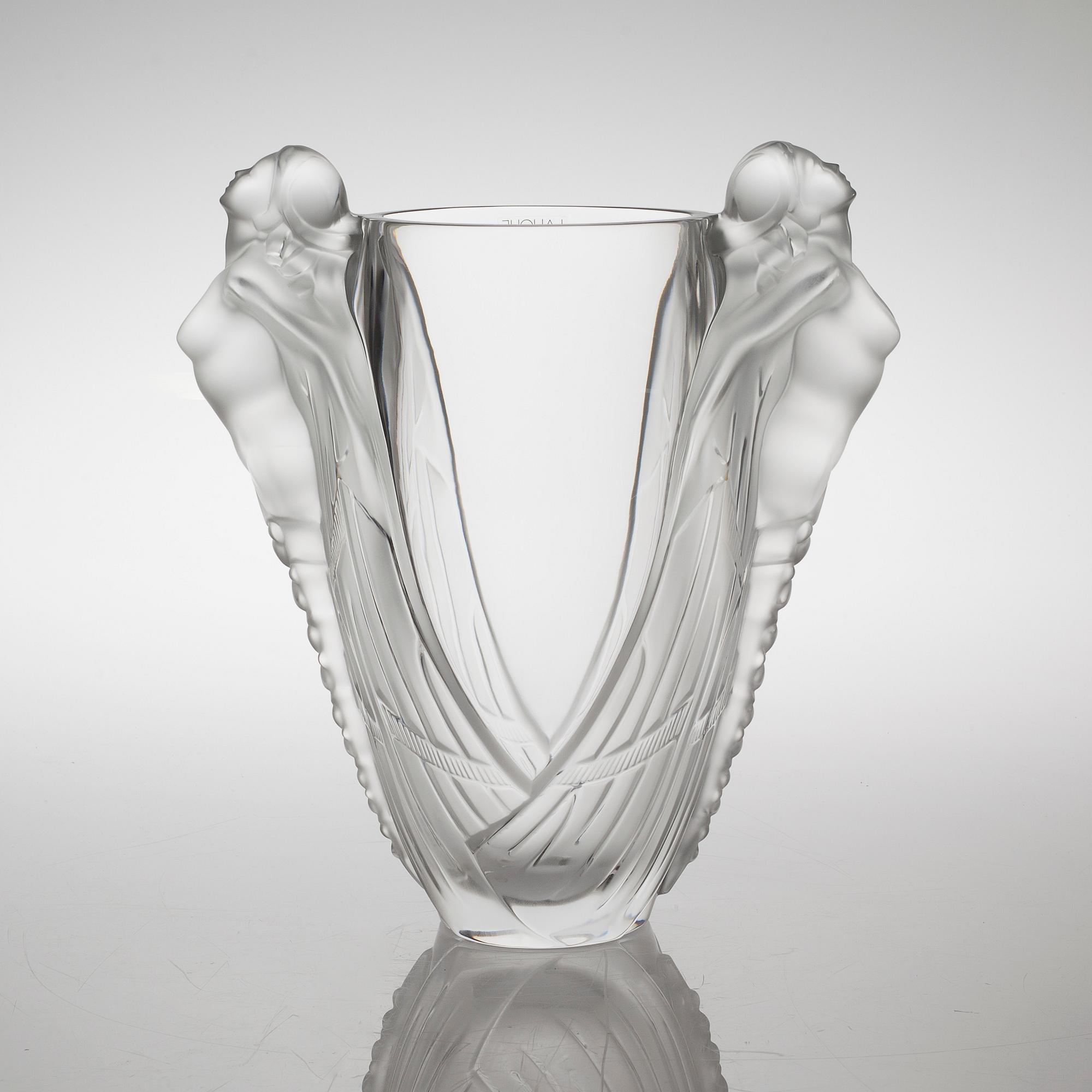 A Lalique glass vase, "Aurora", numbered 060/188 from the 21st century.