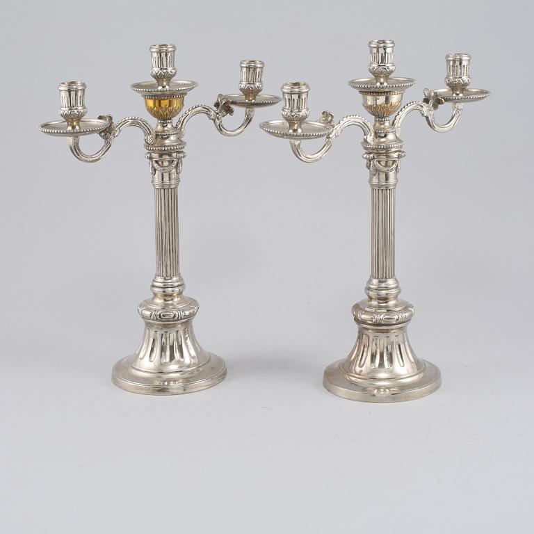 KANDELABRAR, ett par, nysilver, "Väsby", IKEAs 1700-tals-serie, 1900-talets slut.