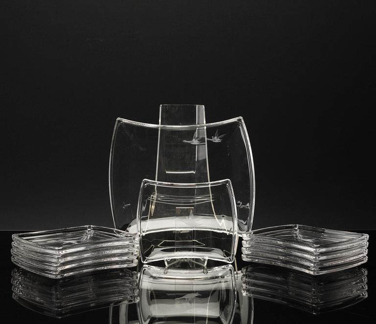FRUKTSERVIS, 19 delar, glas, Kosta, signerade.