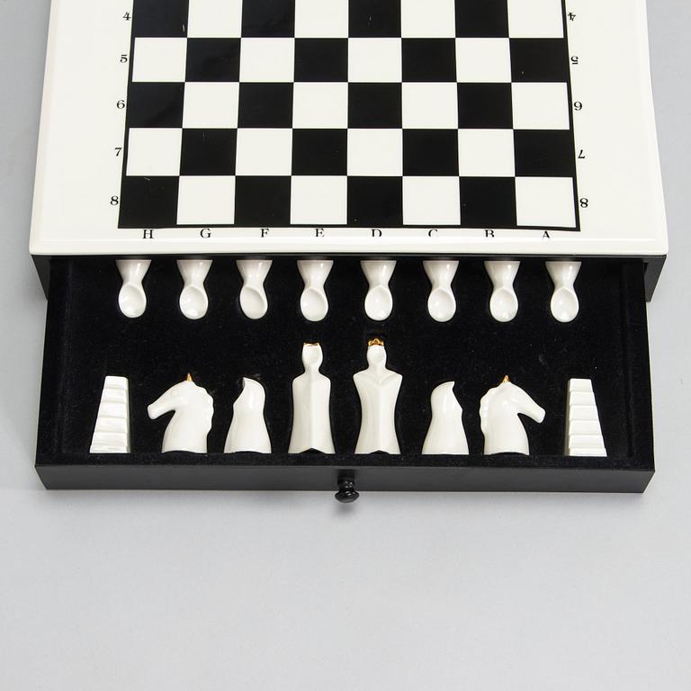 Pauli Partanen, chess set, marked signiture Pauli Partanen Arabia, Finland. 1975-81.