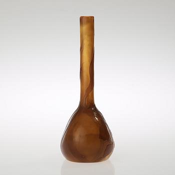 An Emile Gallé Art Nouveau firepolished cameo glass vase, France.