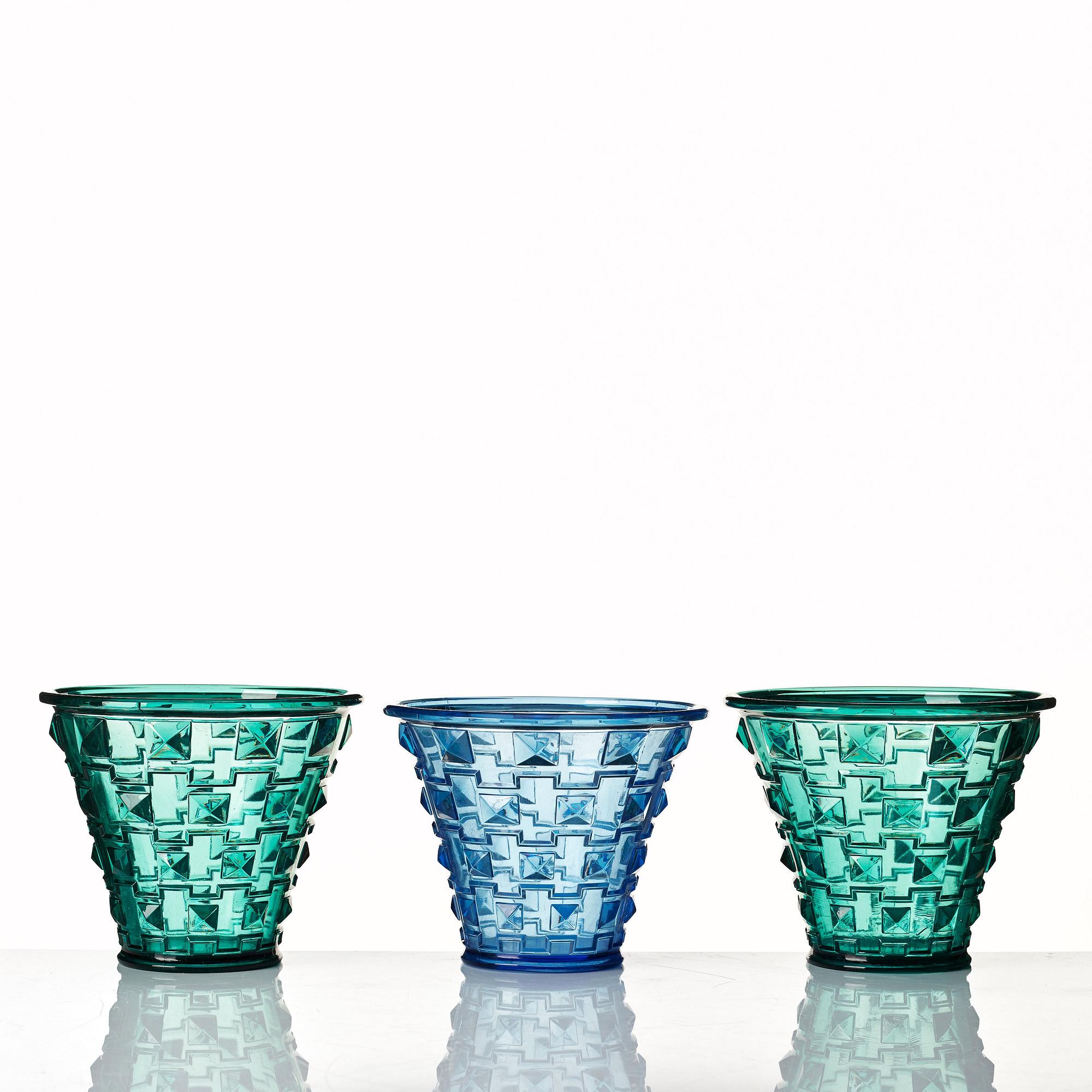 Simon Gate, a set of three pressed glass vases, Orrefors 1930.