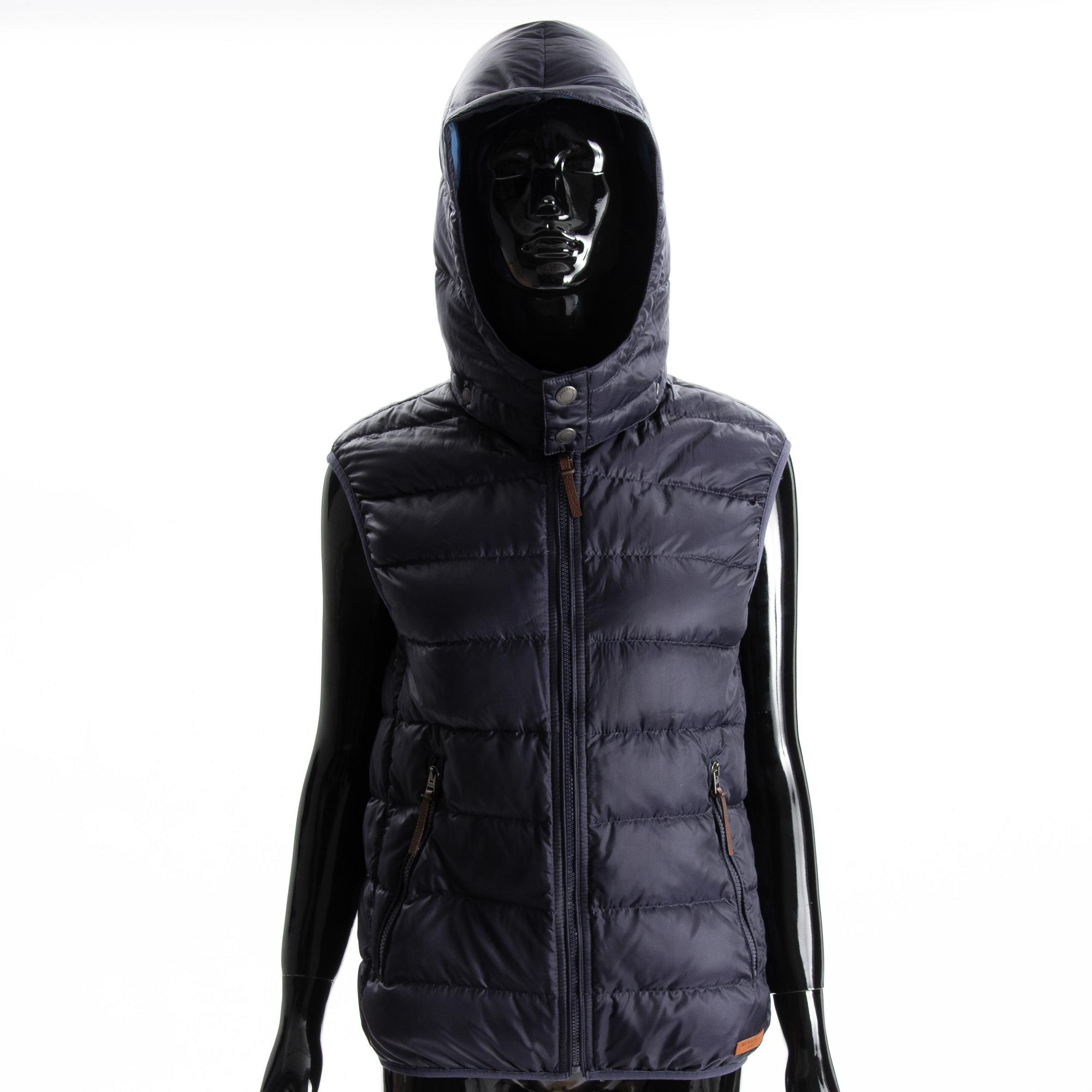 VÄST, Burberry, storlek M.