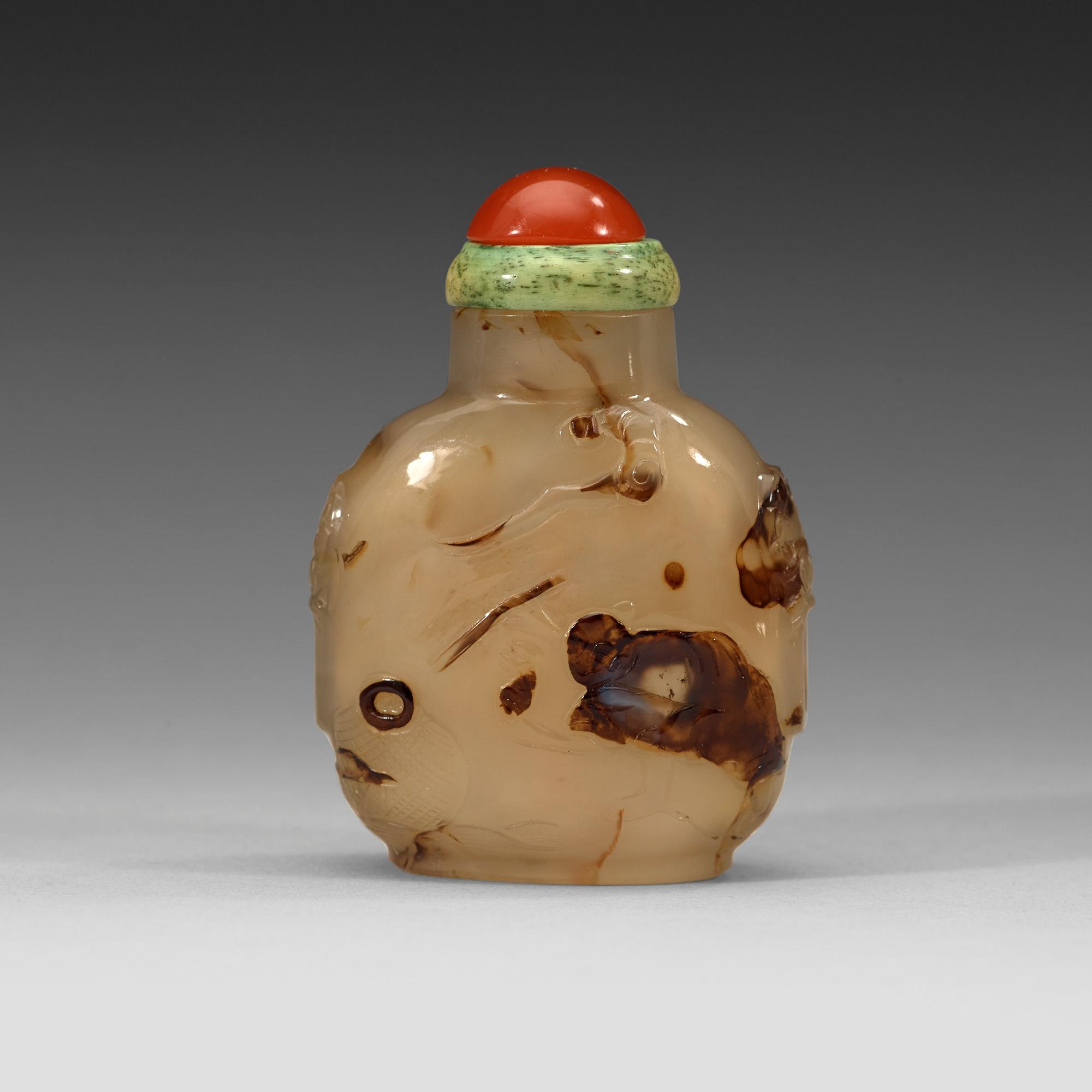 SNUSFLASKA, kalcedon. Qingdynastin, 1800-tal.
