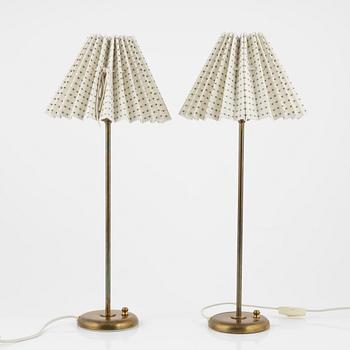 Harald Notini, bordslampor, ett par, modell " 15288", Arvid Böhlmarks Lampfabrik, 1900-talets mitt.