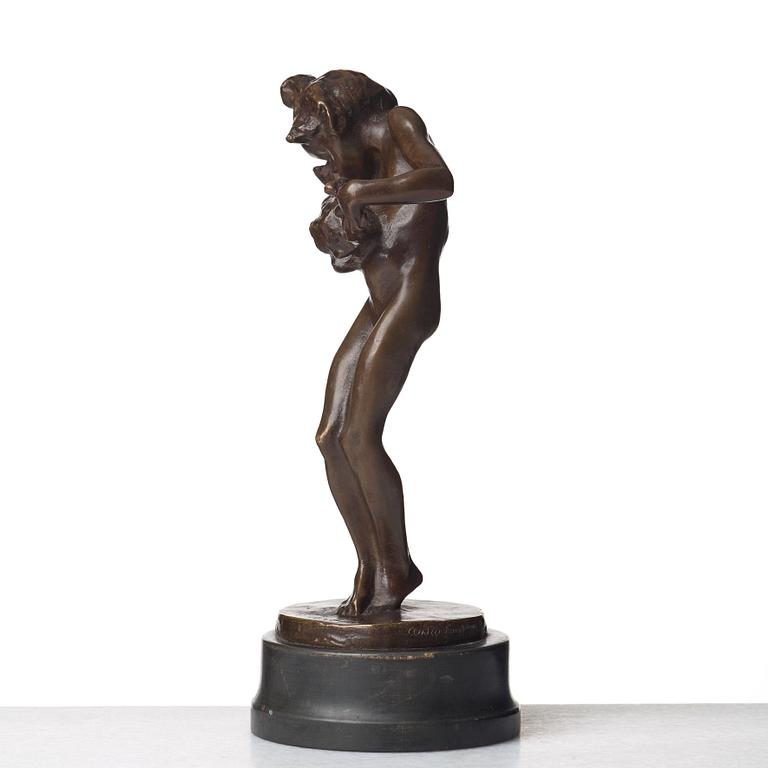 Carl Milles, "Flicka med katt" (Girl with Cat).