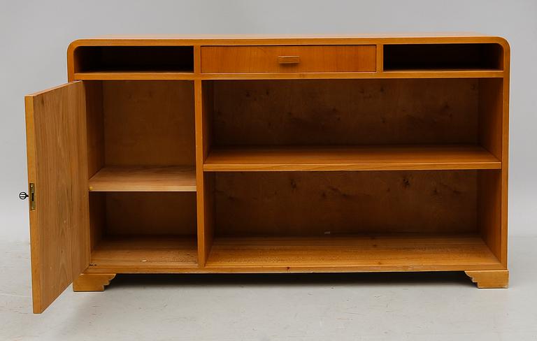 BOKHYLLA, 1900-talets första hälft.