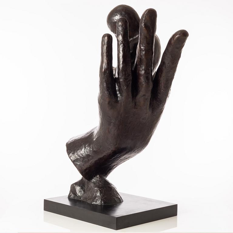 Gudmar Olovson, skulptur. Signerad. Brons, total höjd 87 cm, längd 67 cm.