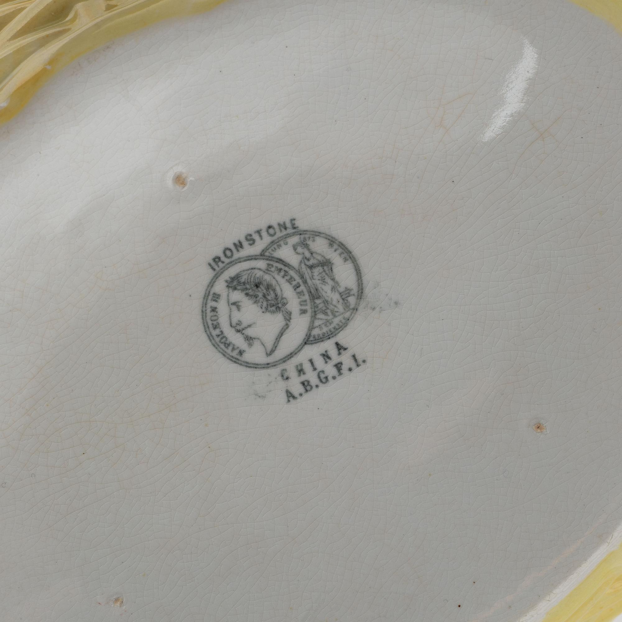 Two creamwear hen shaped egg bowls, Rörstrand & Gustavsberg, late 19th century and 1920's/30's.