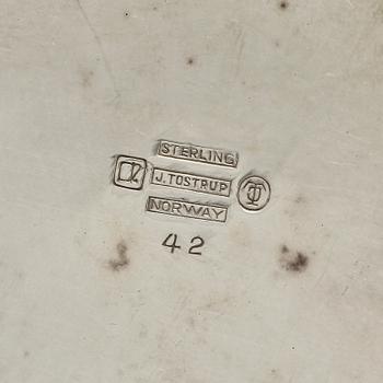 FAT, sterlingsilver och emalj, J. Tostrup, Norge, 1900-tal. Vikt 355g.