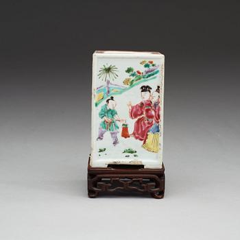 A famille rose brushpot, Qing dynasty 18th Century.
