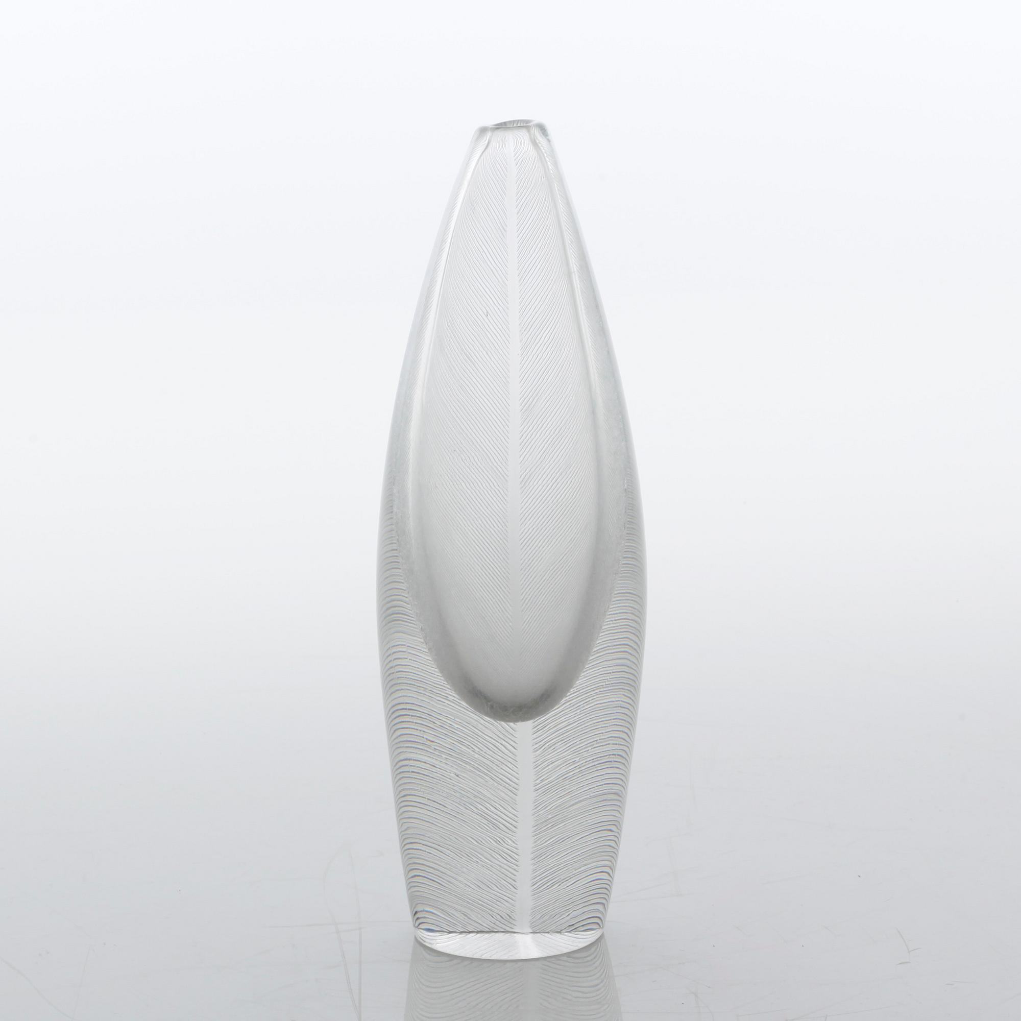 TAPIO WIRKKALA, vas, "Sulka / Fjäder", glas, Iittala, signerad, daterad -57.