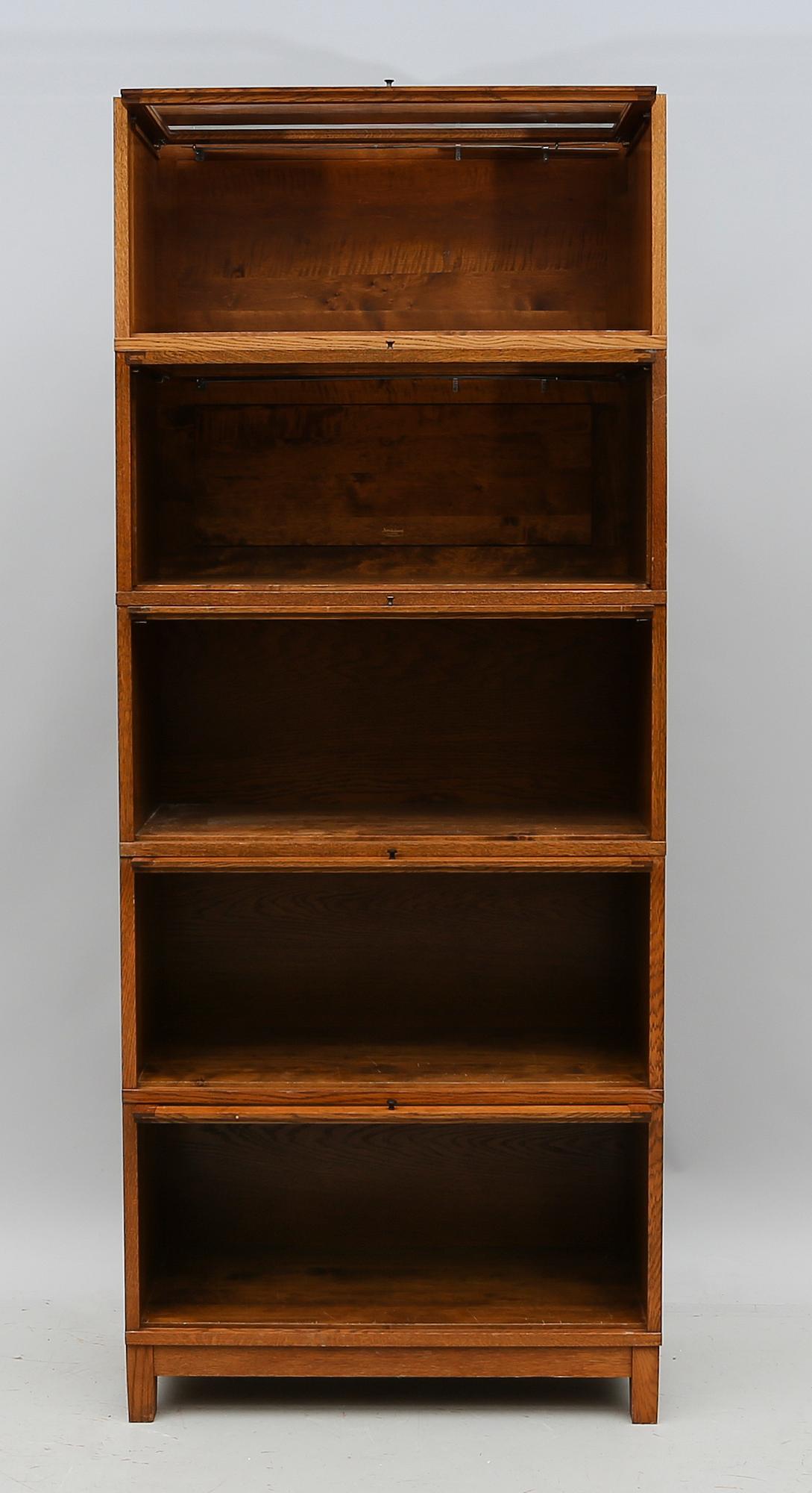 BOKSKÅP, "Sekreterarmöbel", Carl Malmsten, Åtvidaberg, 1900-talets andra hälft.