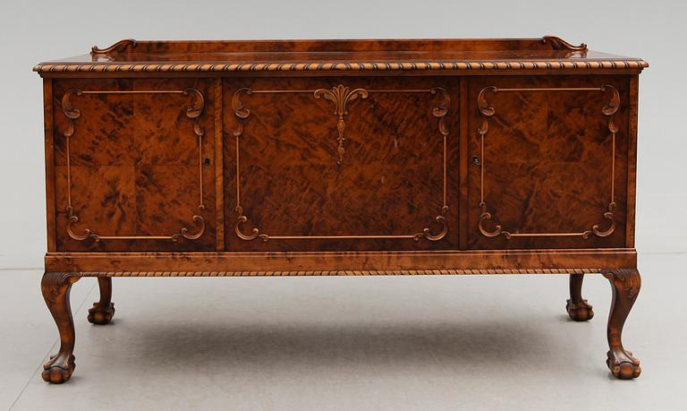 SIDEBOARD, Chippendalestil, 1900-talets f.