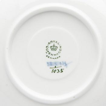 Royal Copenhagen, Servisdelar, 20 delar, porslin, Musselmalet, Danmark.