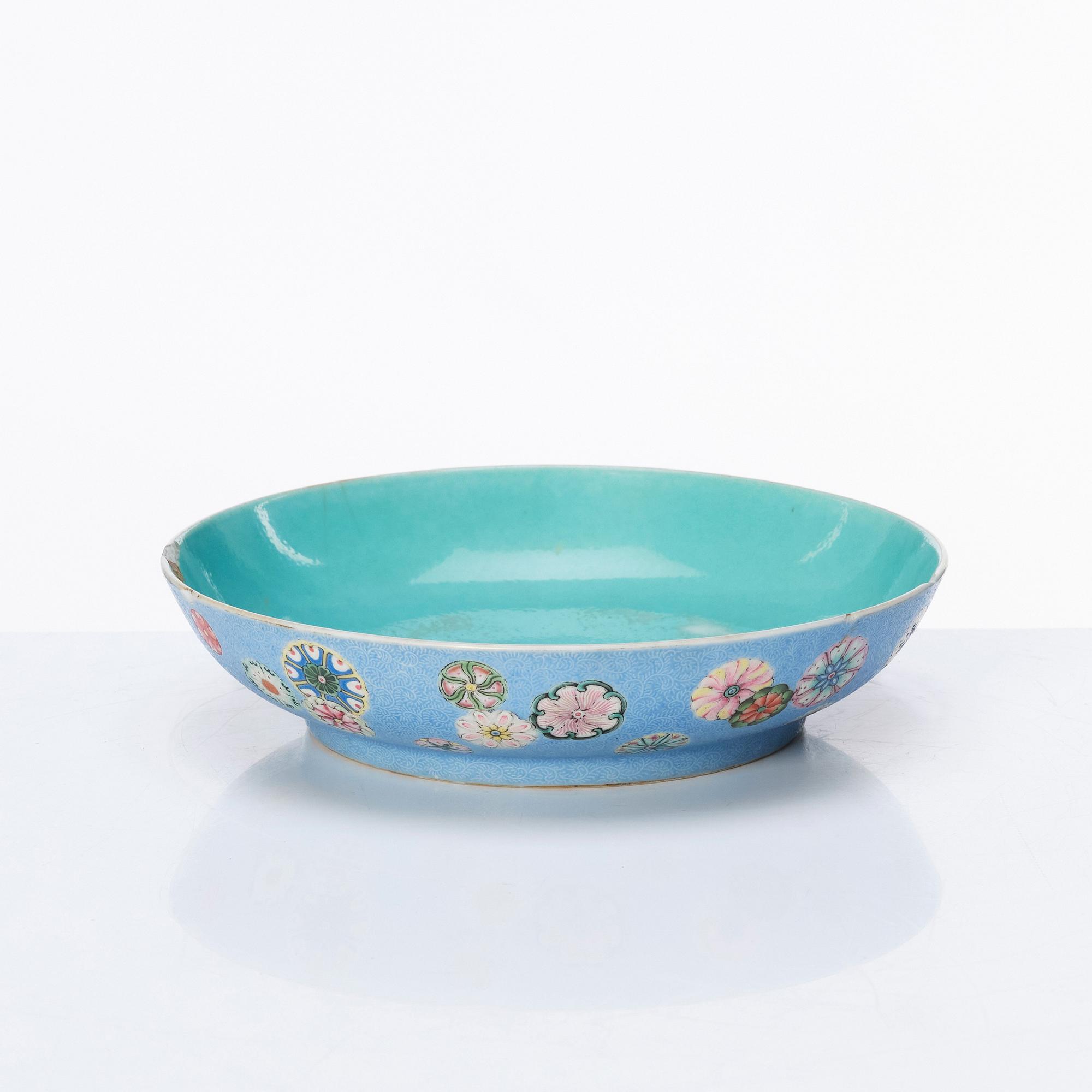 Fat, porslin. Kina, Qingdynastin, 1800-tal.