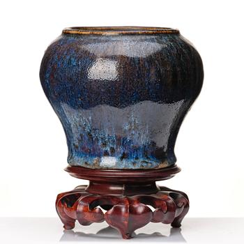 A jun glazed jar, Song/Yuan dynasty.