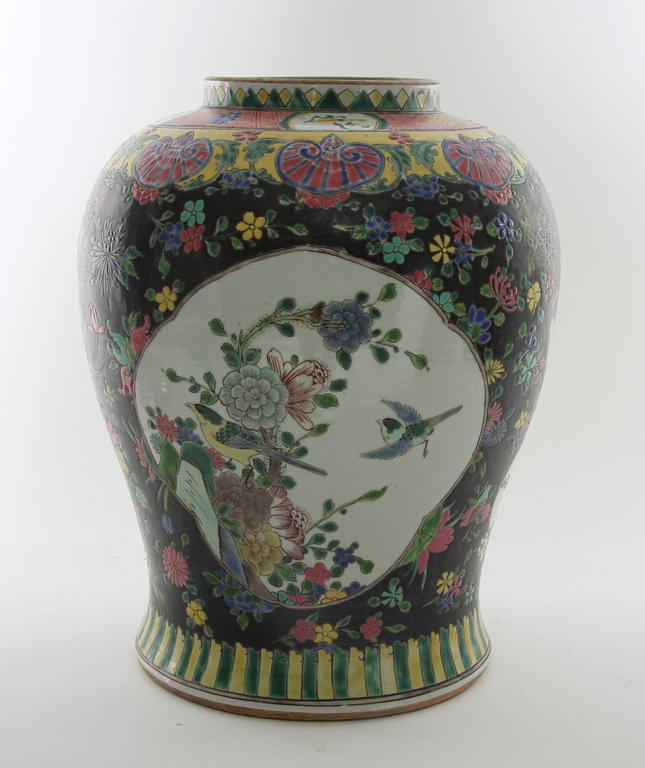 LOCKURNA, porslin, kina, 1900-tal.