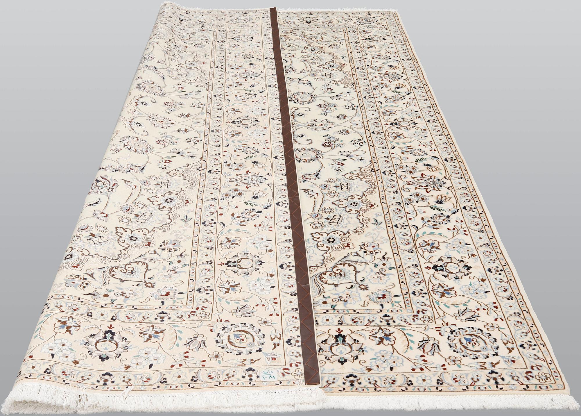 Matta, Nain Part Silk, S.K 9 LAA, 311 x 200 cm.