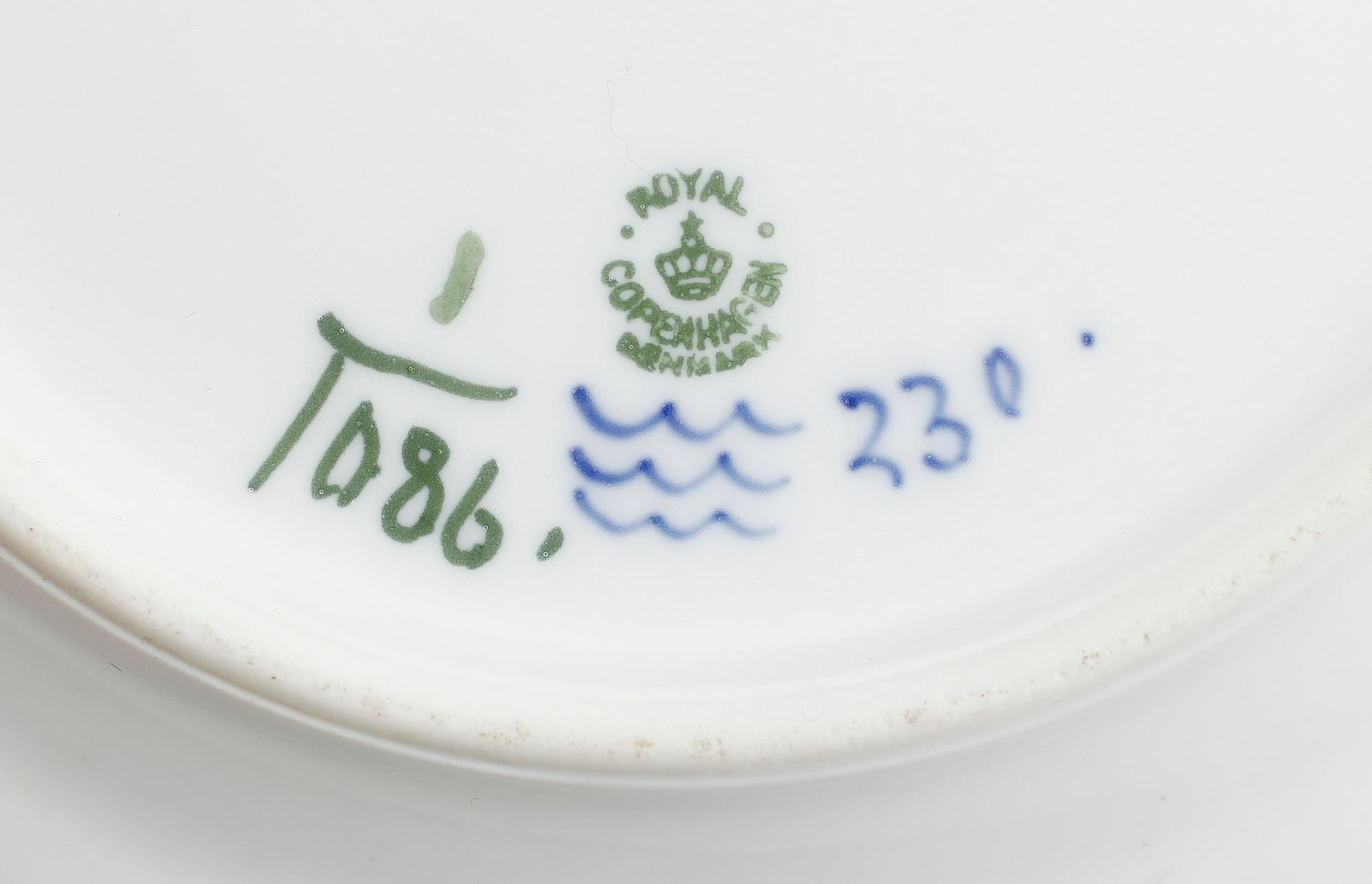 ASSIETTER, 12 st, porslin, Royal Copenhagen.