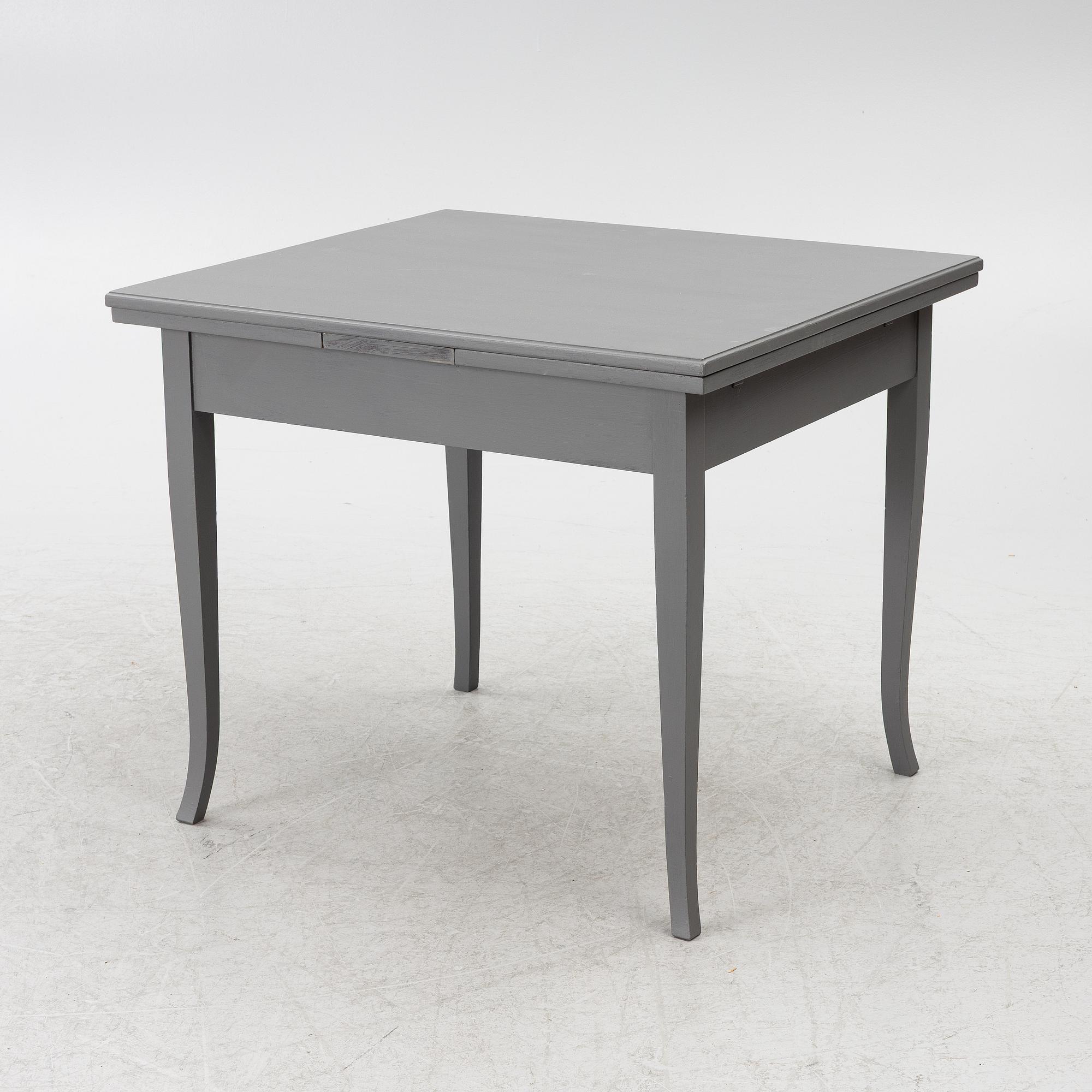 Dining table, 20th century.