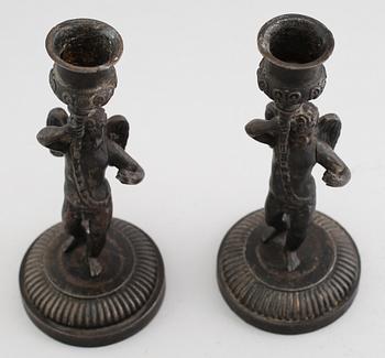 LJUSSTAKAR, 1 par, gjutgods, 1800-talets första hälft.
