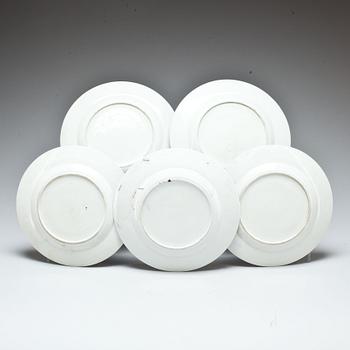 TALLRIKAR, 5 st, porslin, Kina, Jiaqing, omkring 1800.