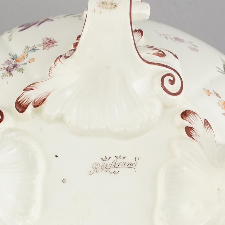 A creamware tureen, Rörstrand, 1920-1938.