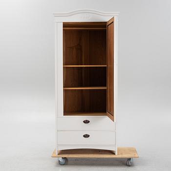 A wardrobe, early 20th Century.