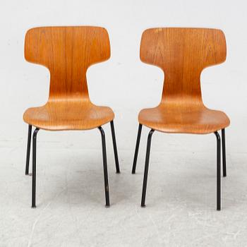 Arne Jacobsen, a pair of model '3103' teak children's chairs, Fritz Hansen, Denmark, 1970.