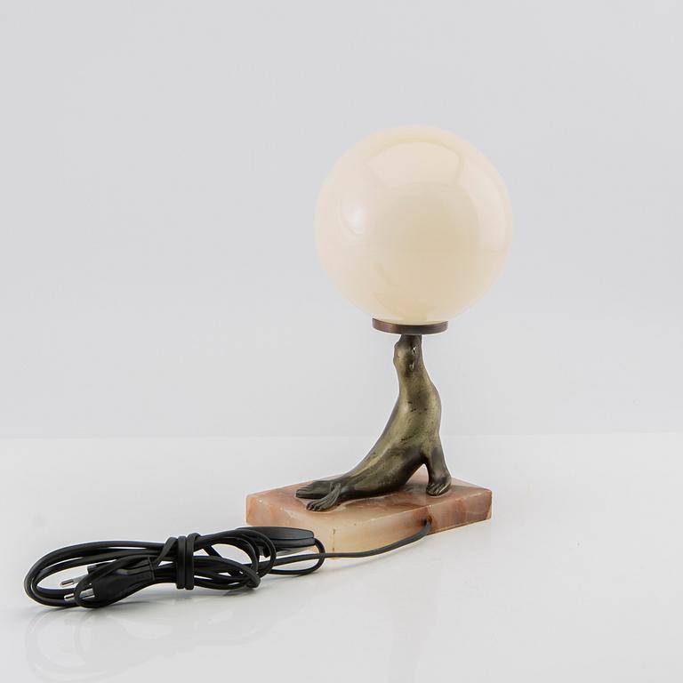 Bordslampa 1930/40-tal.