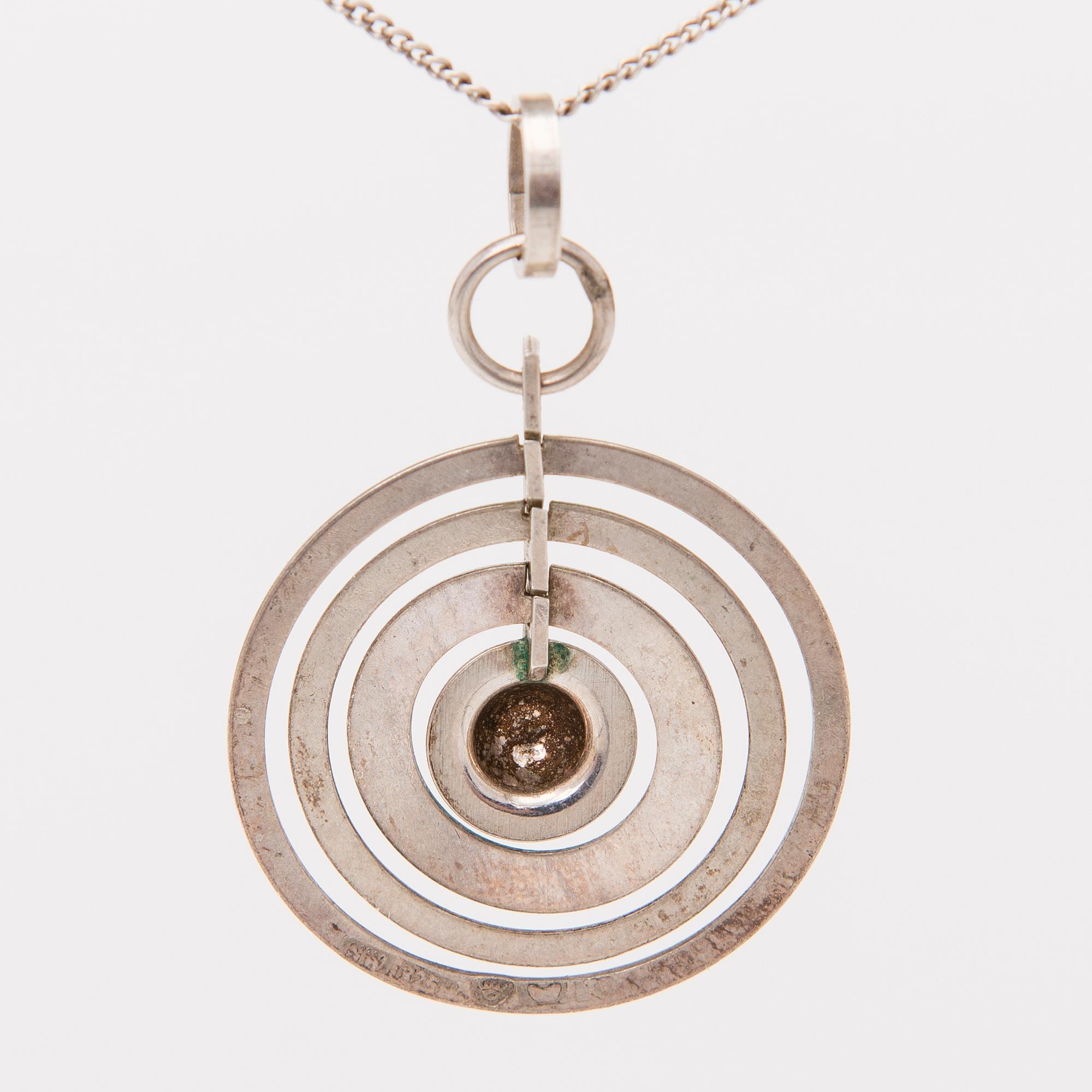 TAPIO WIRKKALA, RIIPUS, "Hopeakuu", hopeaa. Kultakeskus 1972.