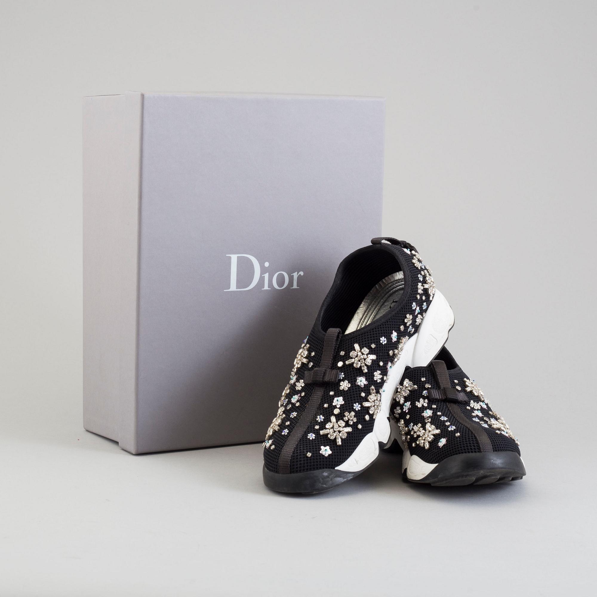 a pair of CHRISTIAN DIOR 'Dior Fusion' sneakers, size 39.