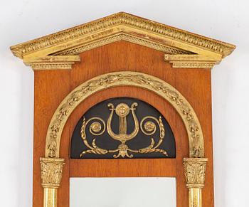 SPEGEL OCH KONSOLBORD svensk empire, Karl Johan, 1800-talets första hälft.