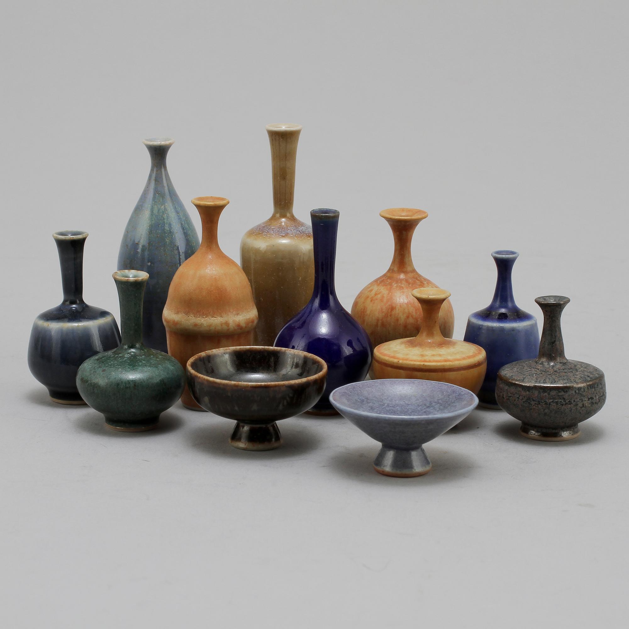 MINIATYRER, 12 st, stengods, Höganäs, 1900-talets andra hälft.