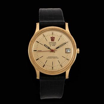 ARMBANDSUR, herr, 18k guld, Omega, Electronic, f300, Chronometer Officially Certified, 1970-tal.