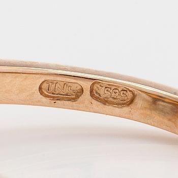 Ring, 14K guld, med smaragd och diamanter.